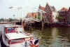 kipbrug.jpg (32421 bytes)